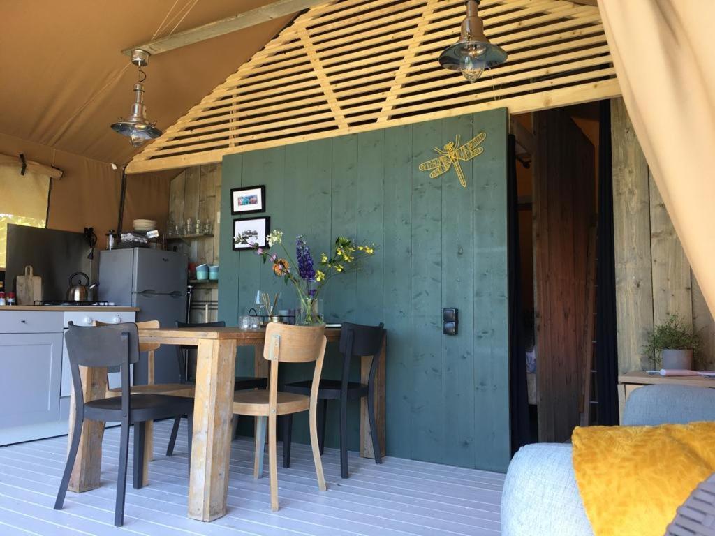 Glamping Aan De Plas Vinkeveen Εξωτερικό φωτογραφία